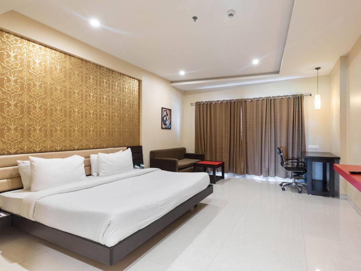 Anjushree Hotell Ujjain Exteriör bild