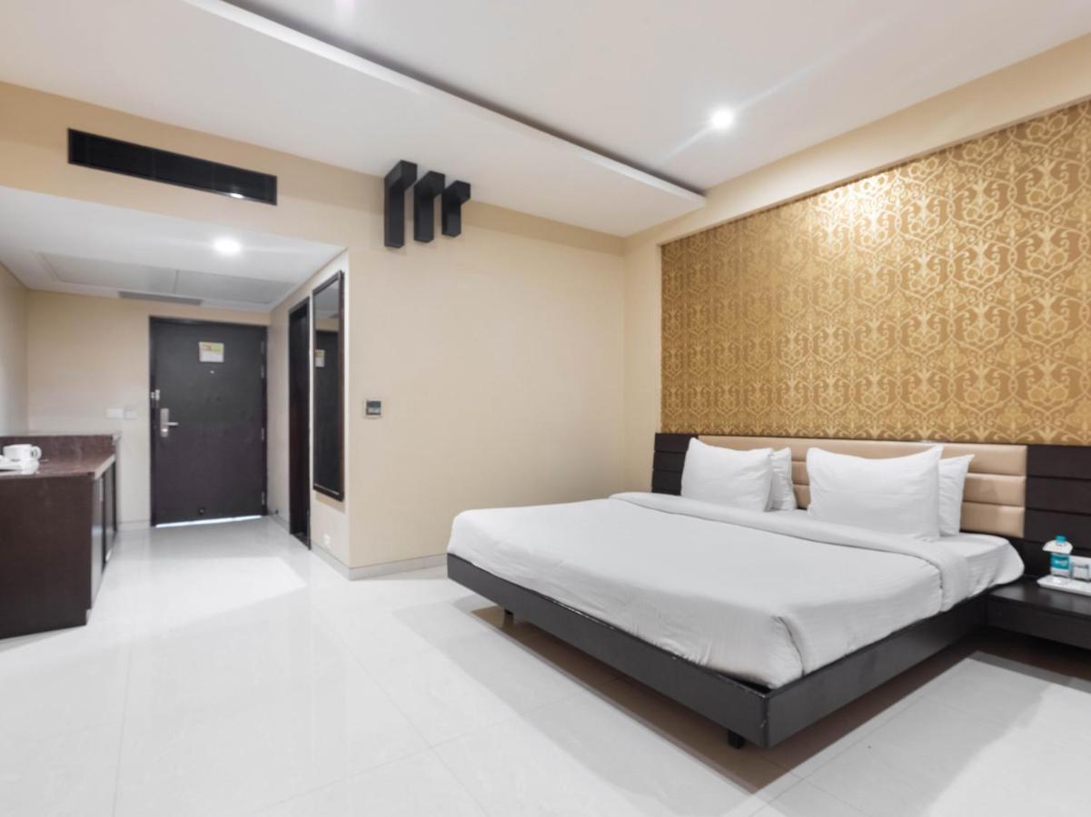 Anjushree Hotell Ujjain Exteriör bild