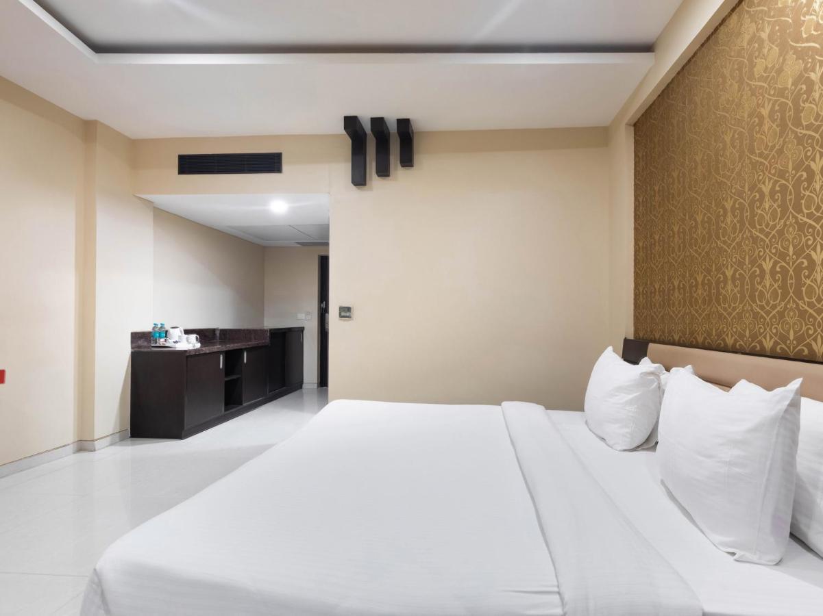 Anjushree Hotell Ujjain Exteriör bild