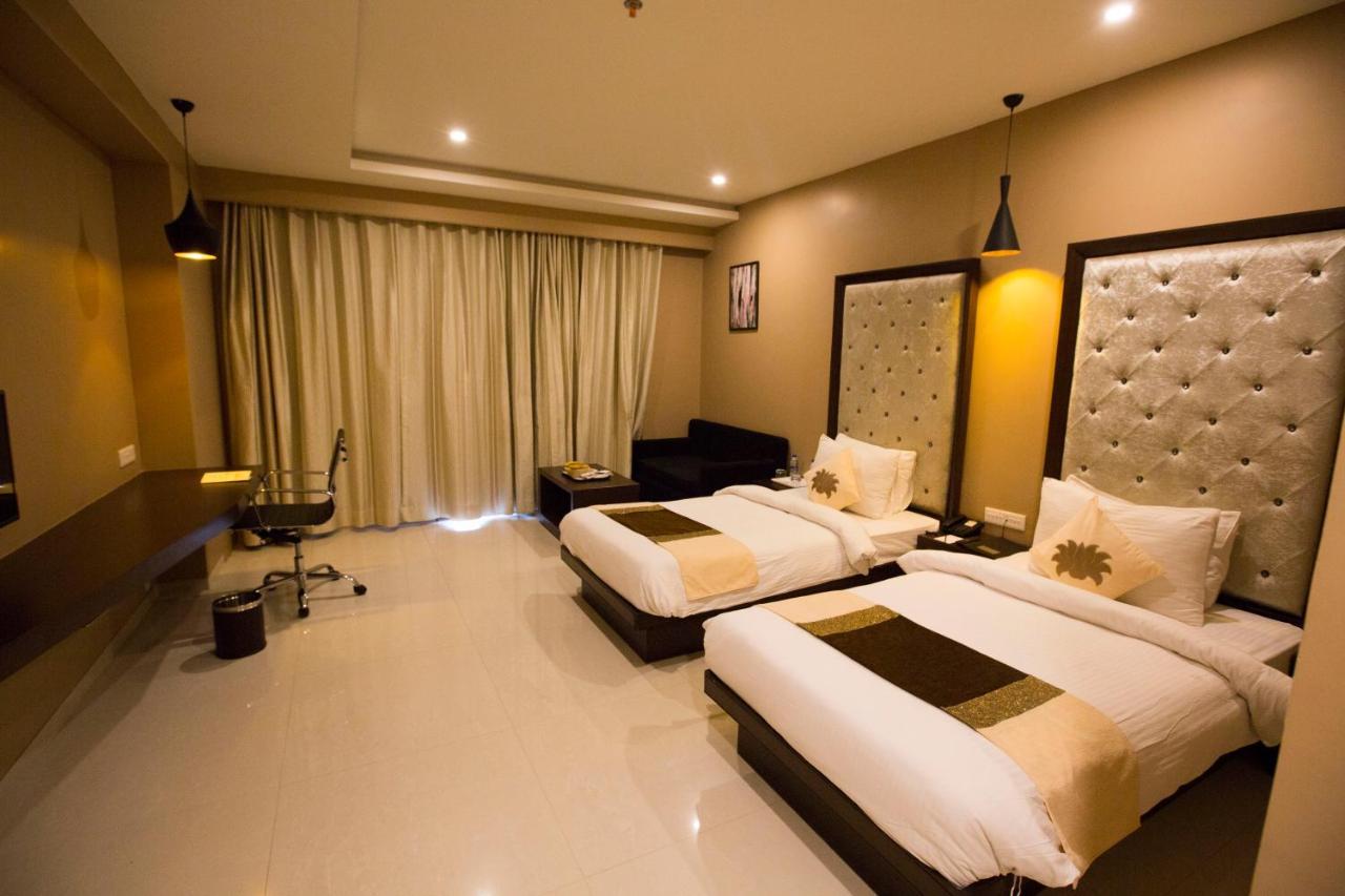 Anjushree Hotell Ujjain Exteriör bild