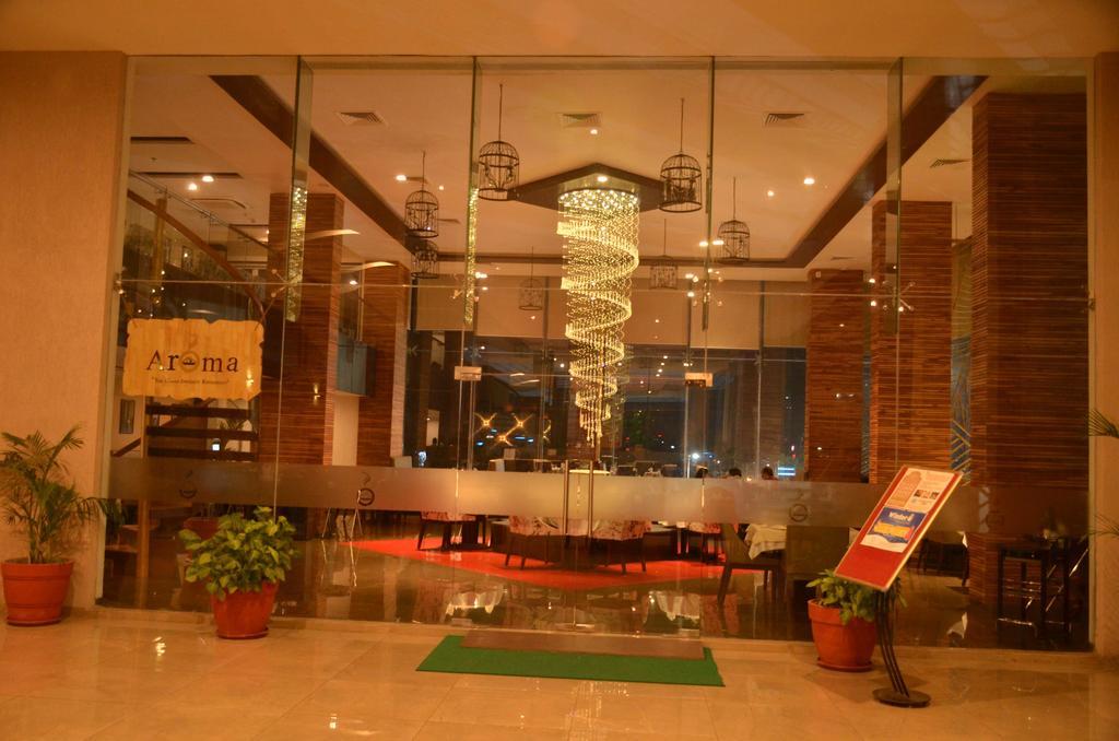 Anjushree Hotell Ujjain Exteriör bild