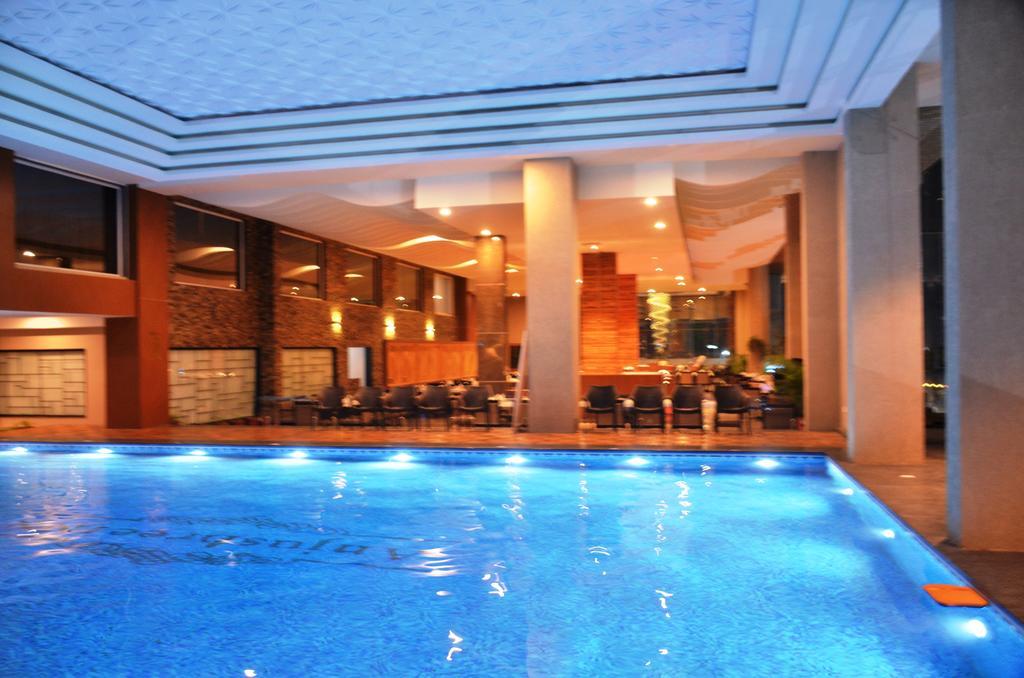 Anjushree Hotell Ujjain Exteriör bild