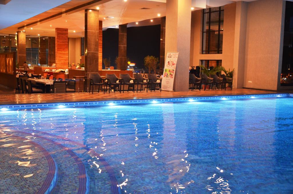Anjushree Hotell Ujjain Exteriör bild