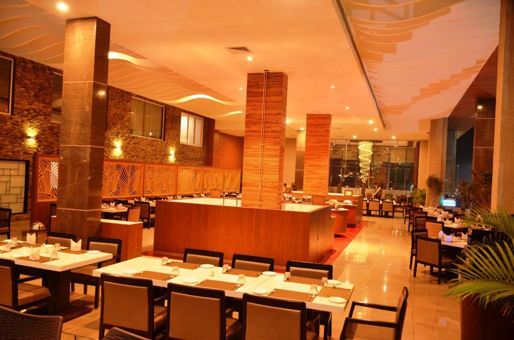 Anjushree Hotell Ujjain Exteriör bild