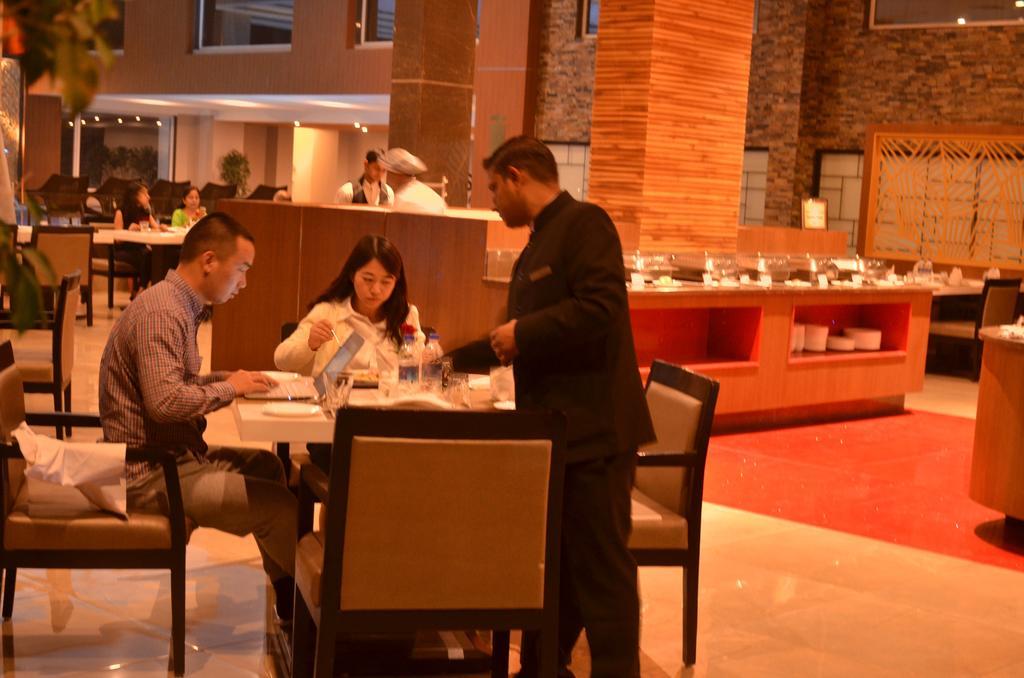 Anjushree Hotell Ujjain Exteriör bild