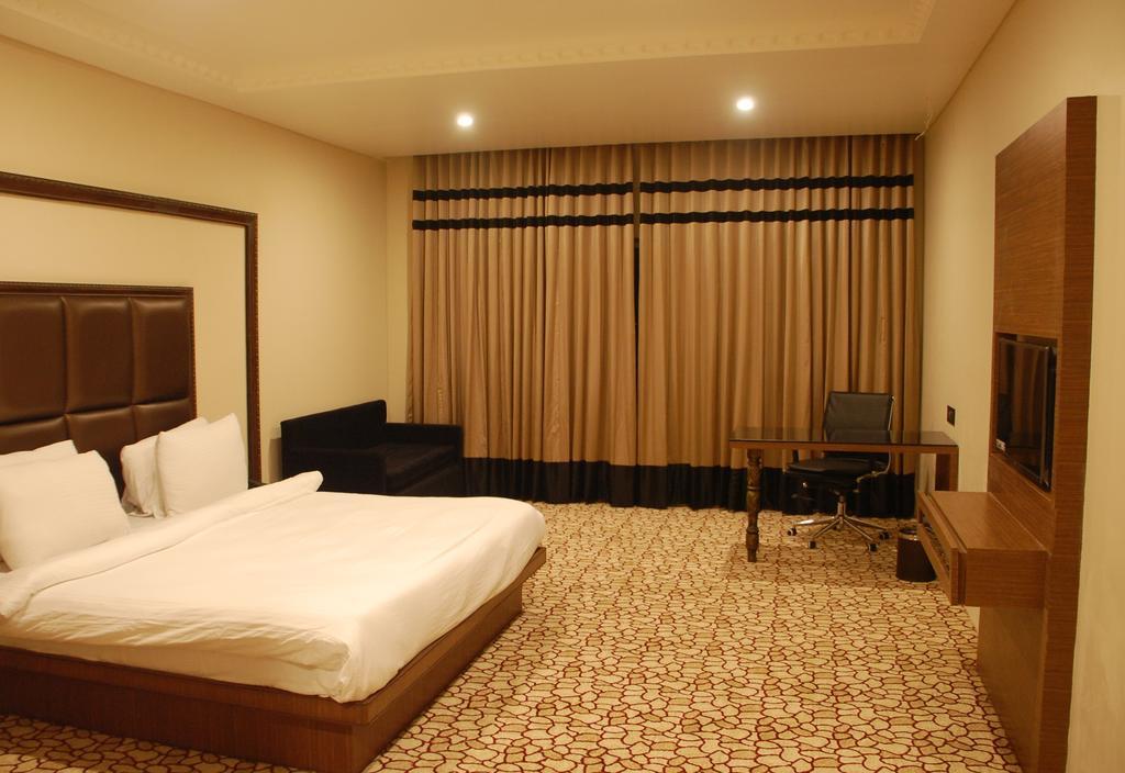 Anjushree Hotell Ujjain Exteriör bild