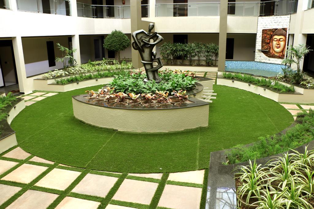 Anjushree Hotell Ujjain Exteriör bild
