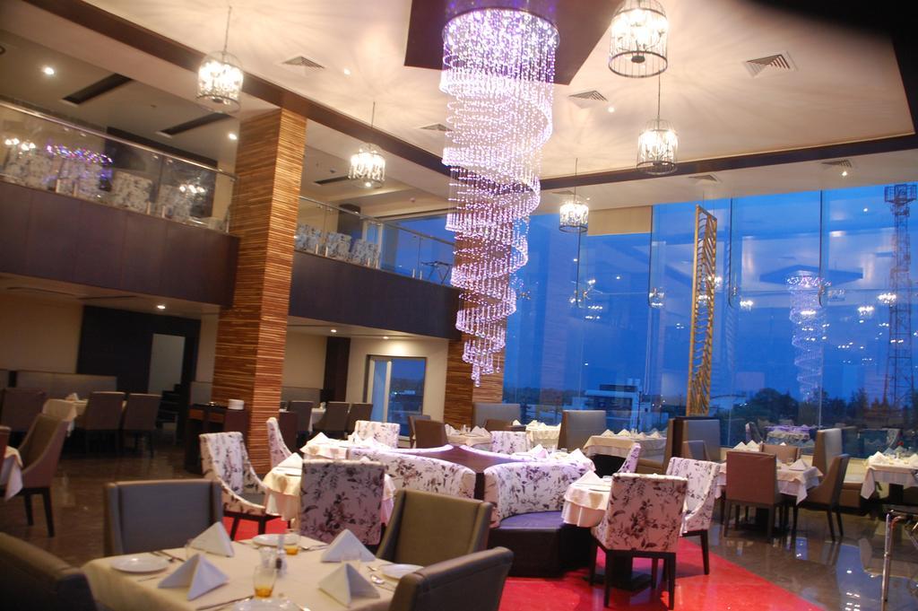 Anjushree Hotell Ujjain Exteriör bild